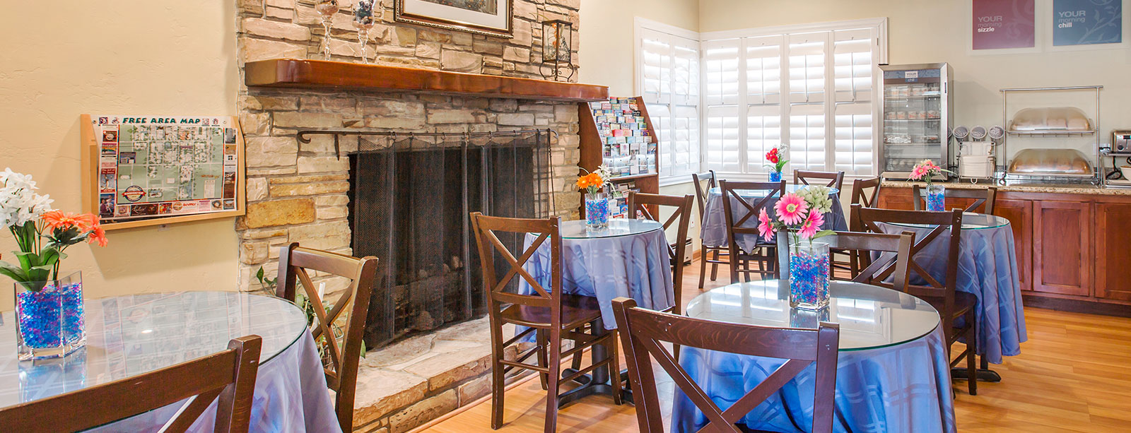 Dining in Comfort Inn Carmel by the Sea California