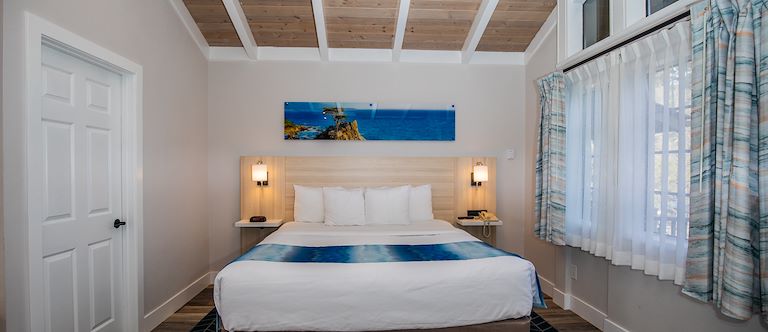 Non Smoking 1 King Bed Suite at Comfort Inn Carmel By The Sea, California
