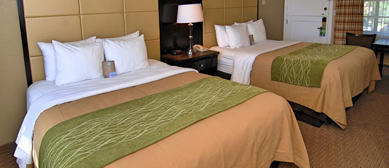 Non Smoking 2 Queen Beds at Comfort Inn Carmel By The Sea, California
