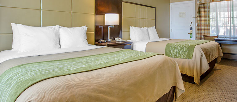 Non Smoking 2 Queen Beds at Comfort Inn Carmel By The Sea, California