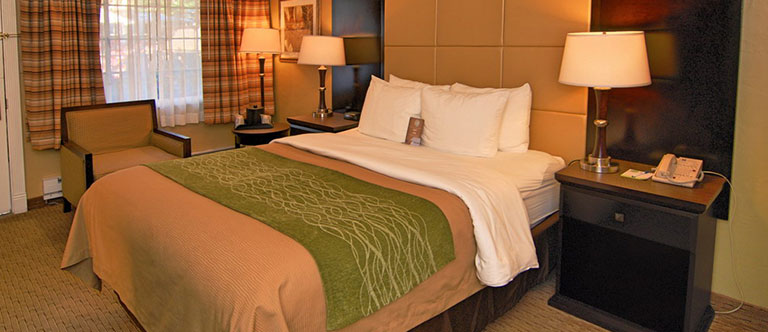 Non Smoking King Bed at Comfort Inn Carmel By The Sea, California